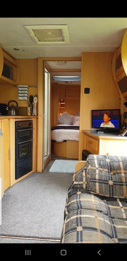 Self Contained Holiday Home Caravan Corsham Eksteriør billede