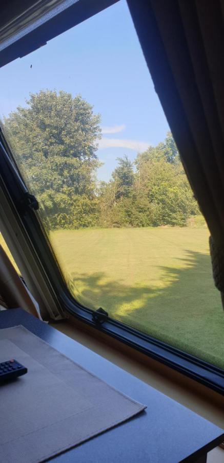 Self Contained Holiday Home Caravan Corsham Eksteriør billede